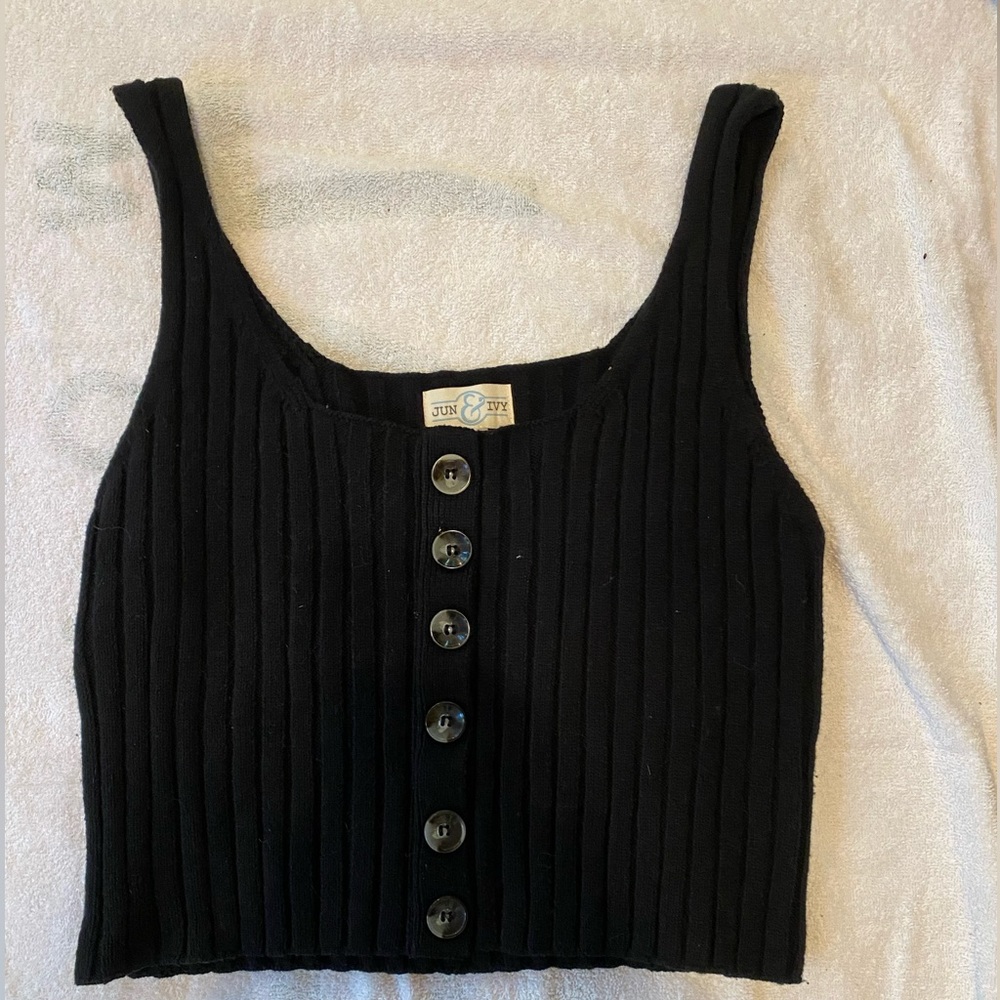 Women’s black crop top sweater with buttons